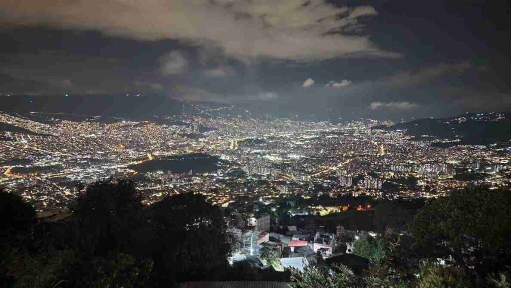 Medellín Noche